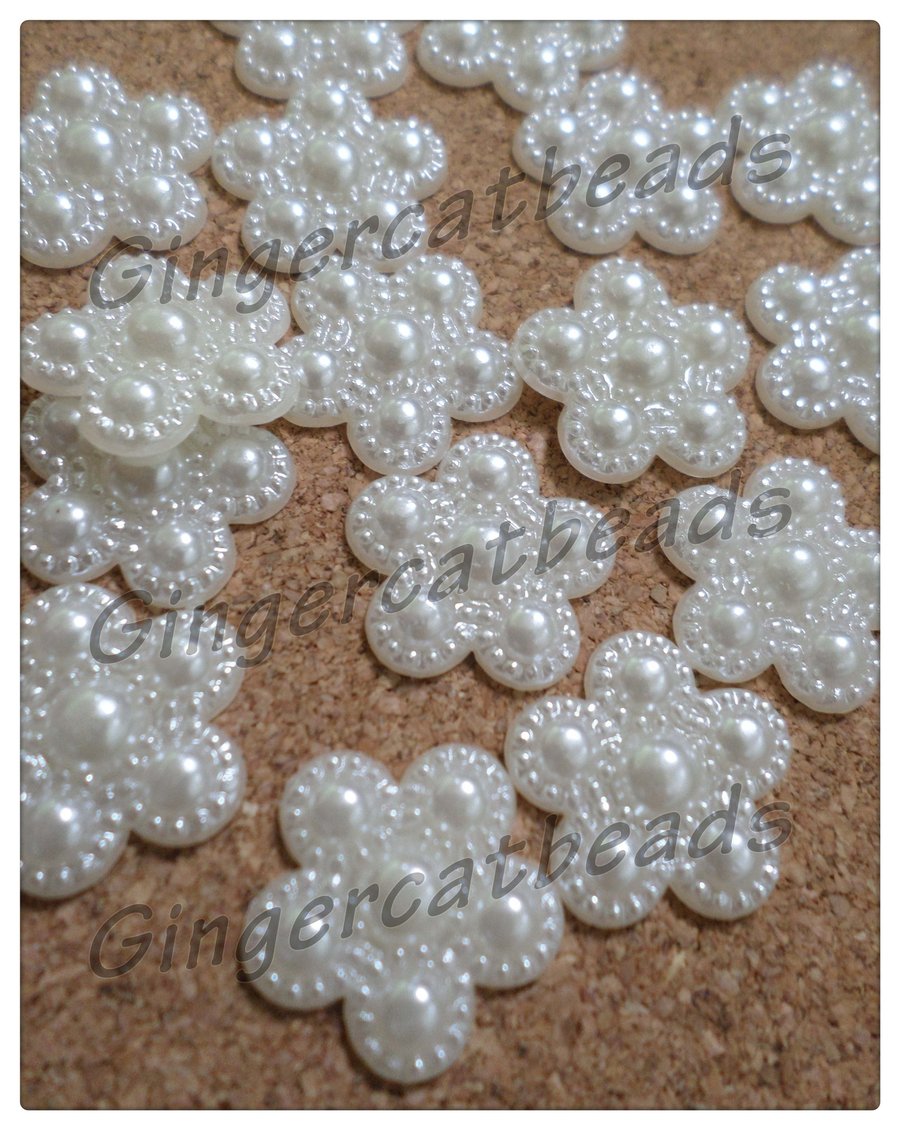 5 x Acrylic Pearl Flatbacks - 17mm - Flower - Cream