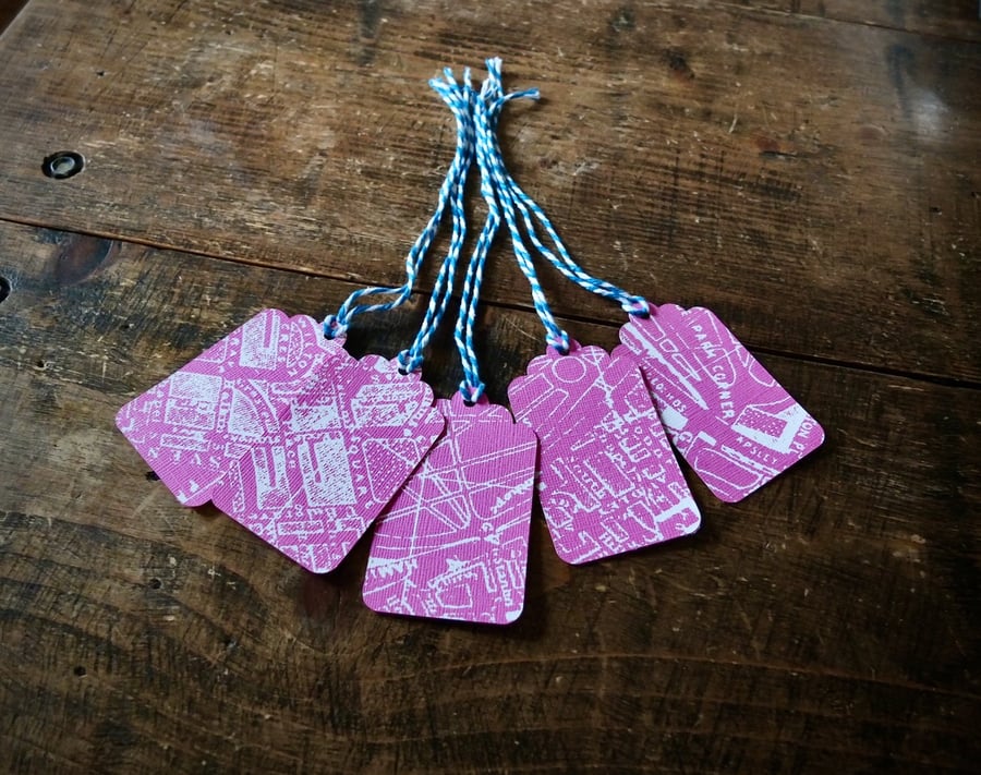 5 Vintage Street Map of London Small Gift Tags, Pink,