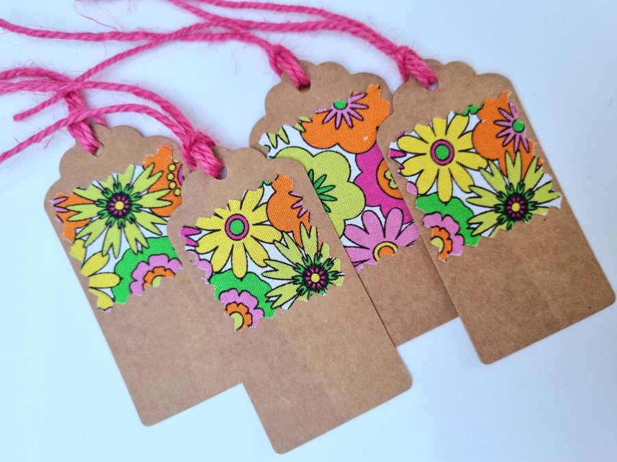 Retro Floral Fabric and Kraft Card Gift Tag, Blank, pack of 4, Hot Pink Twine