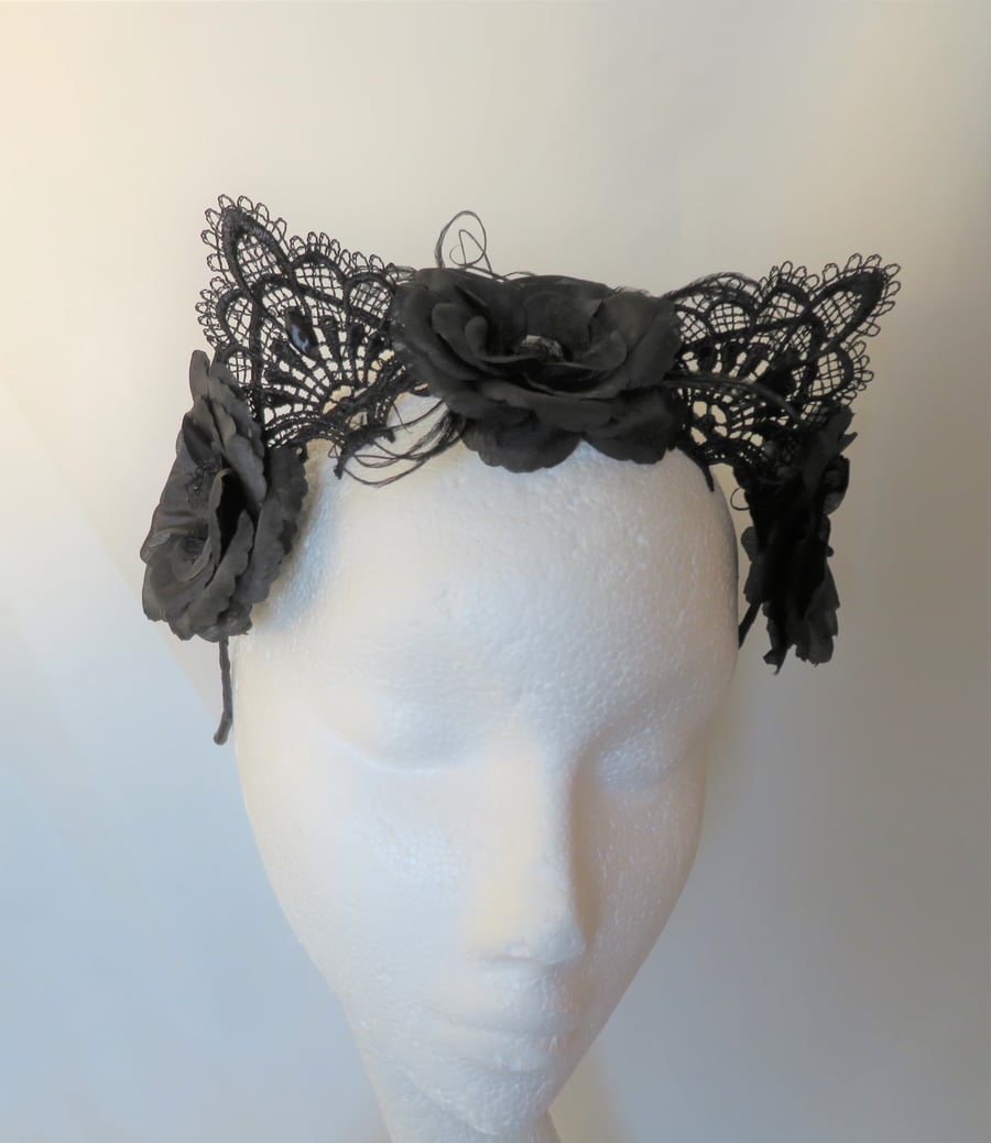 Black Lace Cat Ear and Rose Gothic Halloween Flower Crown 
