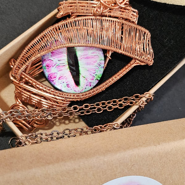 Vision Dragon Eye Pendant 