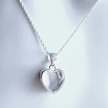 Silver Heart Locket Necklace: Glass Front, Twisted Curb Chain 18 Inch