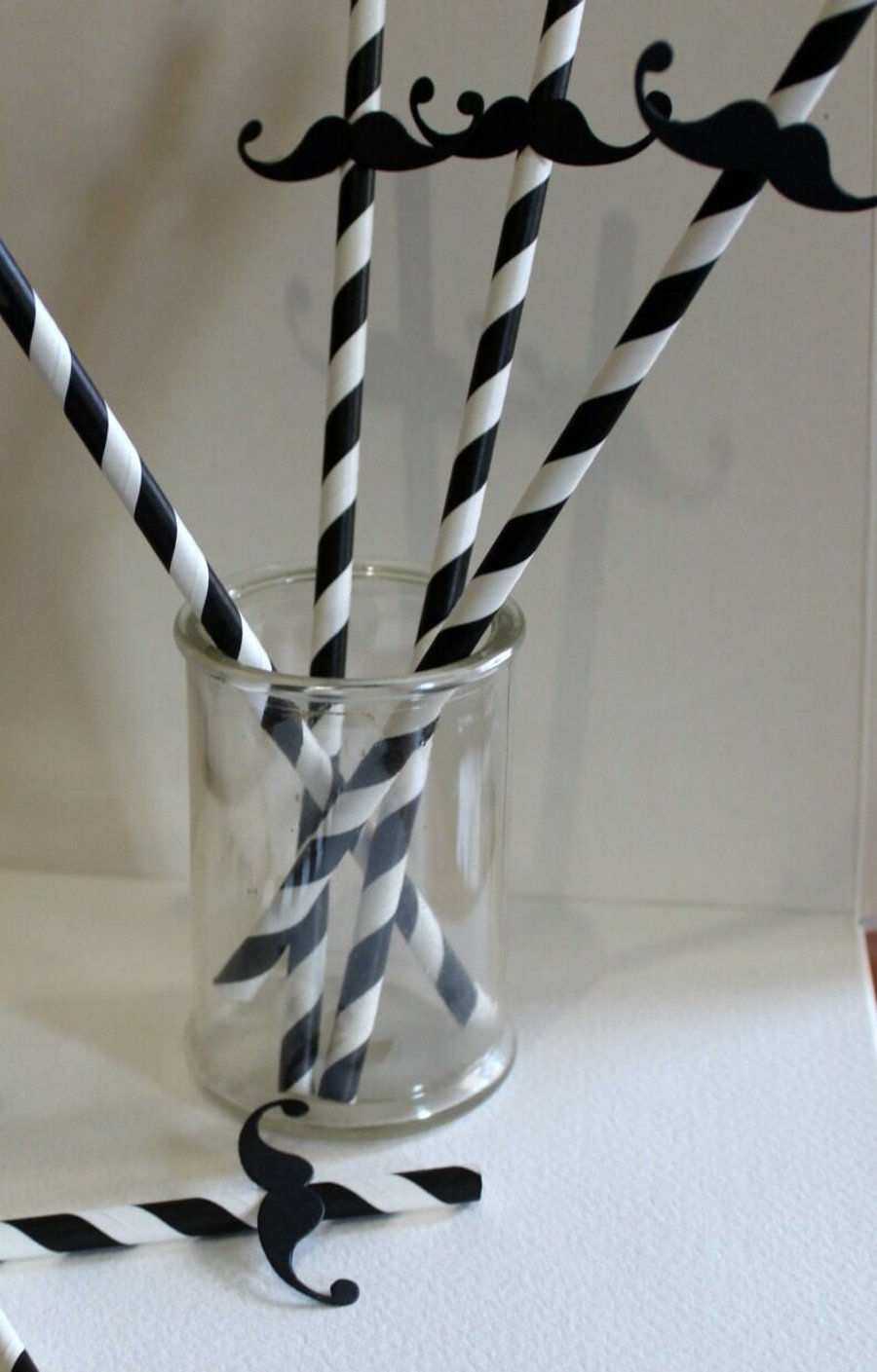 Retro Black And White Paper Moustaches Straws - Set of Six