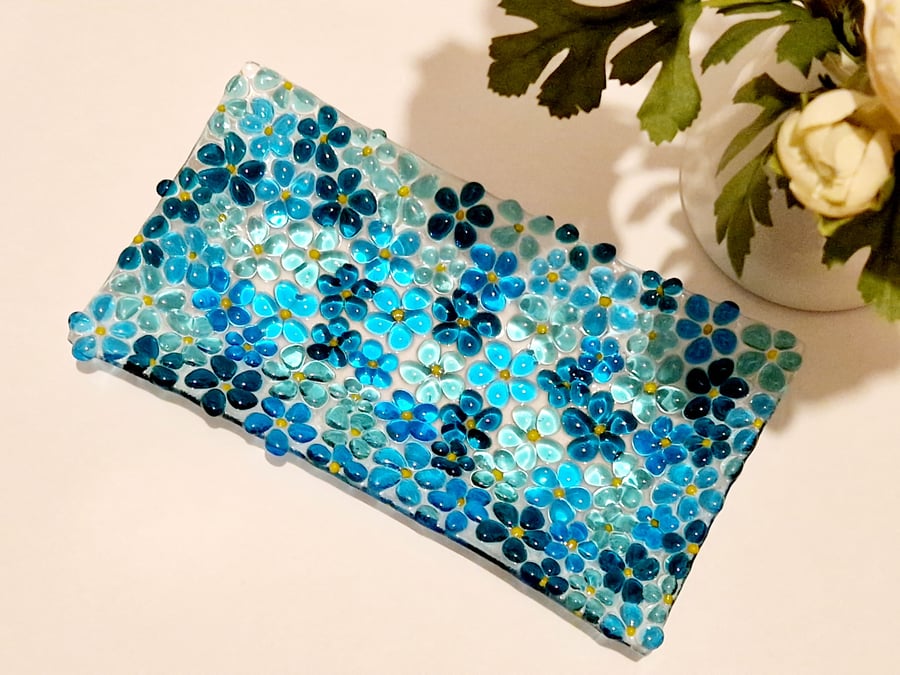 Fused glass blue ditsy dish