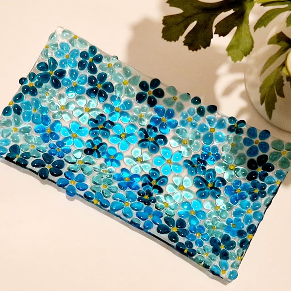 Fused glass blue ditsy dish