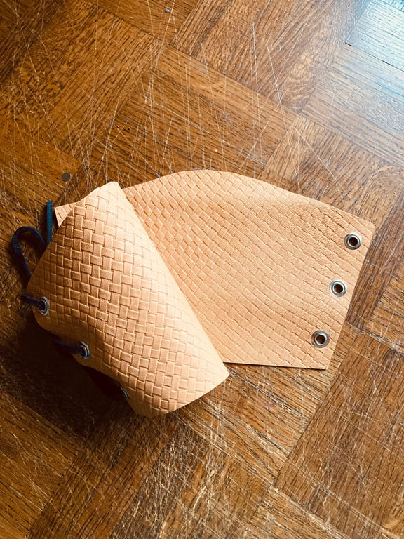 Sm Pair: Crosshatch patterned Orange-Peach coloured leather bracers FREE SHIP