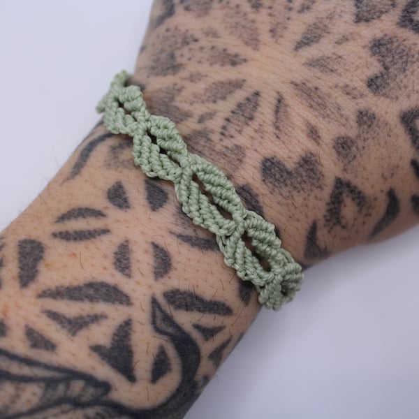 Leaves Macramé Bracelet 