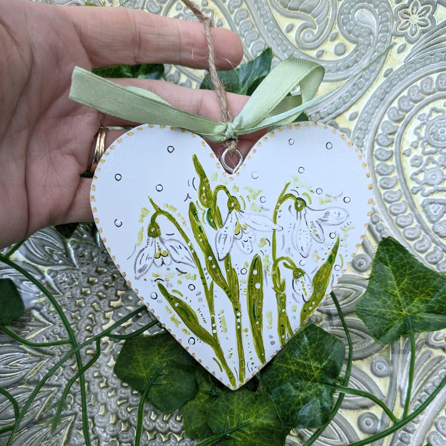 Snowdrop hand-painted heart decoration, January birth flower gift