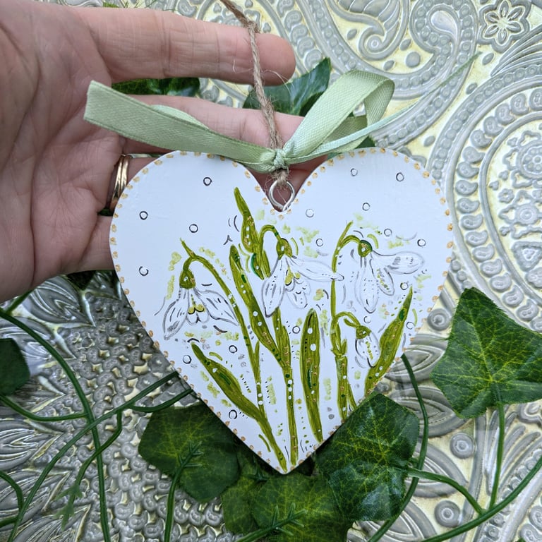 Snowdrop hand-painted heart decoration, January birth flower gift