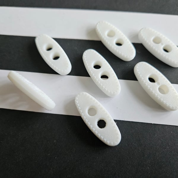 35mm (1 and 1 4")Toggle Button White