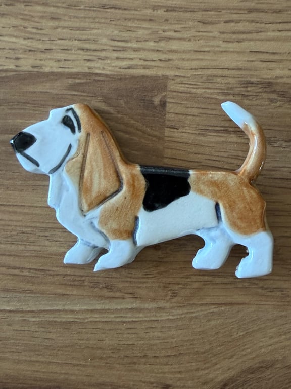 Ceramic Basset Hound Fridge magnet