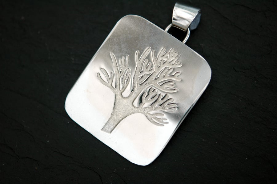 Sterling silver tree of life pendant,   P64