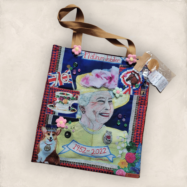 London Queen Tea Towel Tote Bag 