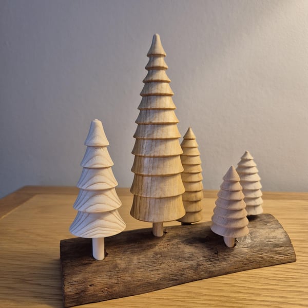Decorative rustic Christmas tree ornament