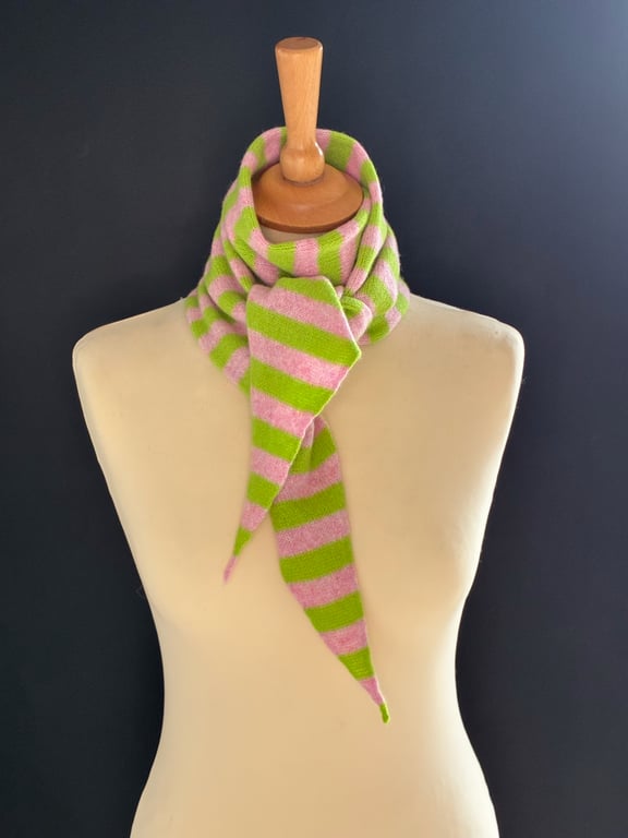 Long Pointy Scarf - Luscious Lime & Blossom