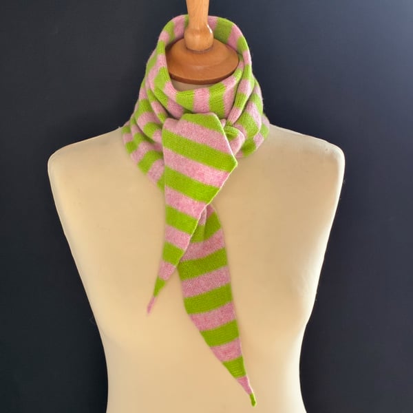 Long Pointy Scarf - Luscious Lime & Blossom