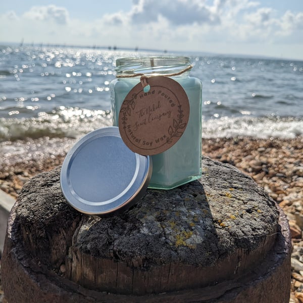 SEA BREEZE SCENTED, HAND POURED, SOY WAX CANDLE – 220G