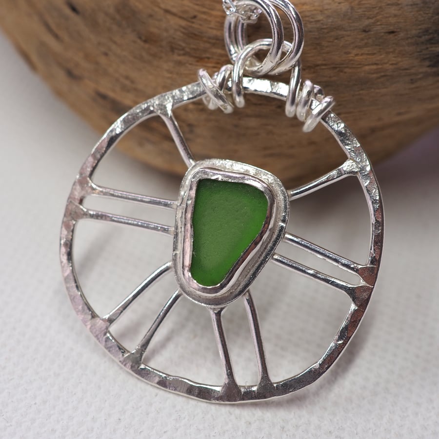 Sea glass and silver pendant necklace, artisan, ARC Jewellery handmade 