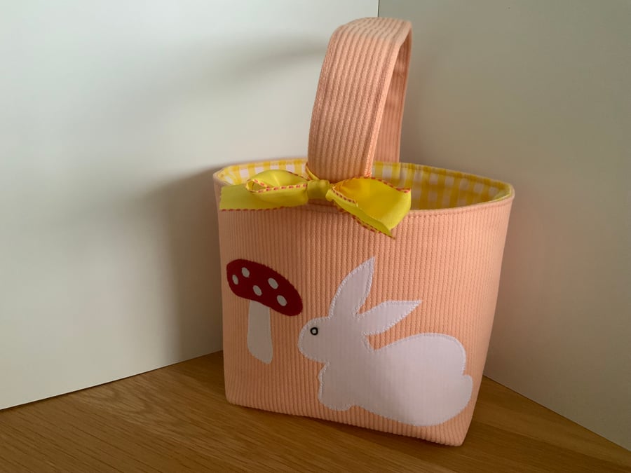 Small Easter Basket, Childrens Bag, Storage Basket, Apllique