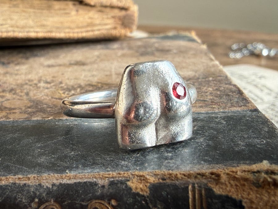 Sterling Silver Dolls Bottom Sapphire Ring