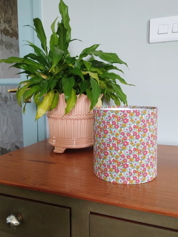 Liberty Marguerite Meadow Classic Cylindrical Drum Lampshade.