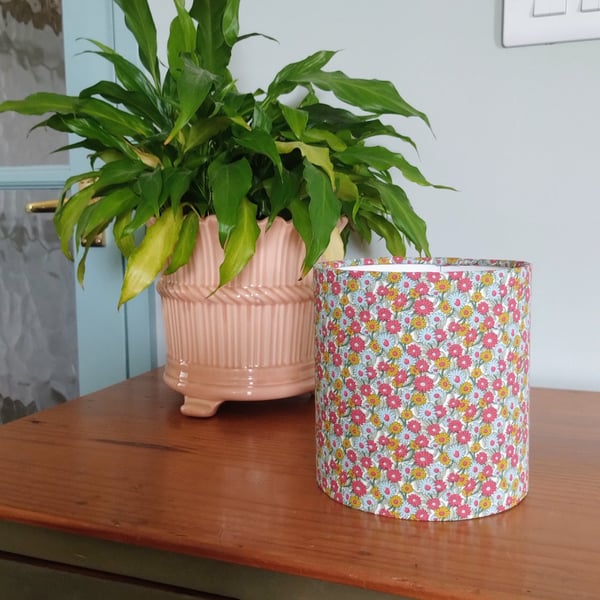 Liberty Marguerite Meadow Classic Cylindrical Drum Lampshade.