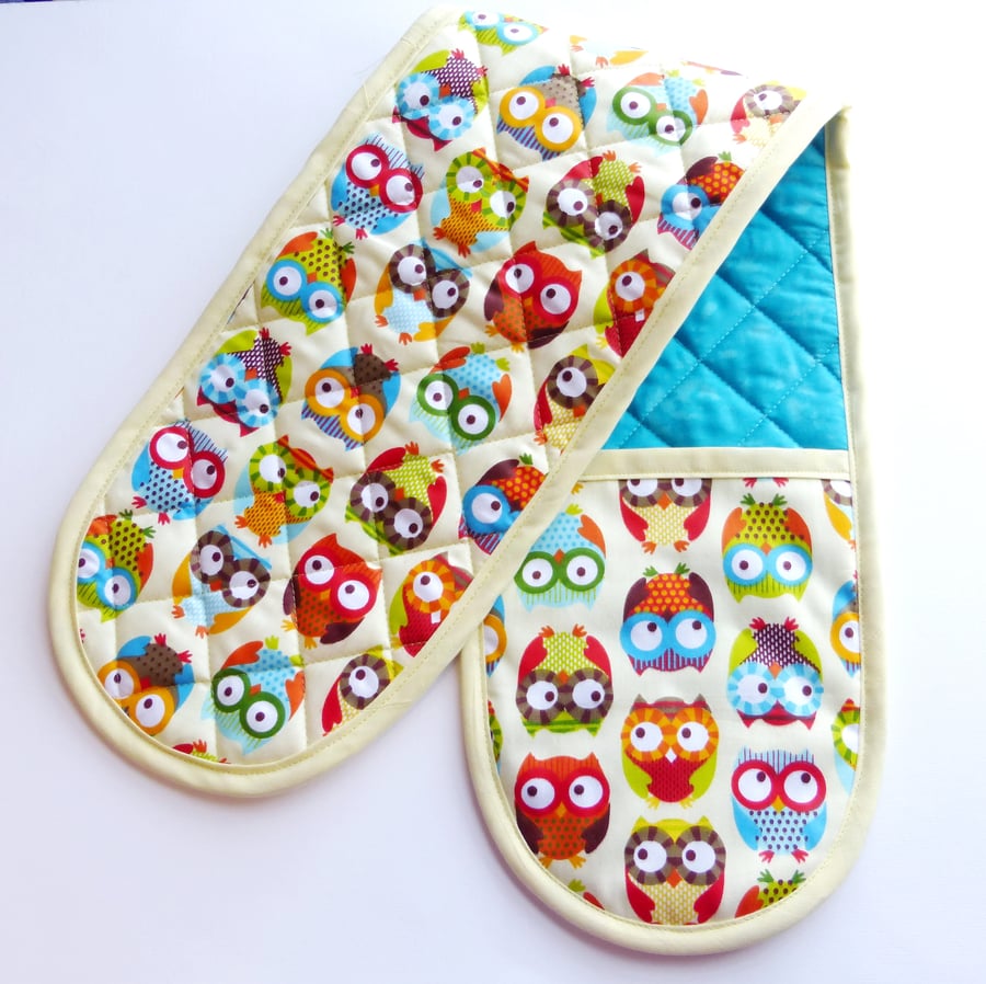 Owl oven Gloves. Quilted