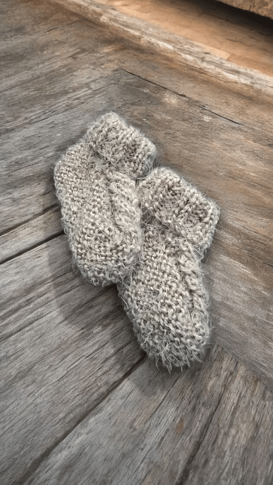 Baby cable booties 0-3 months