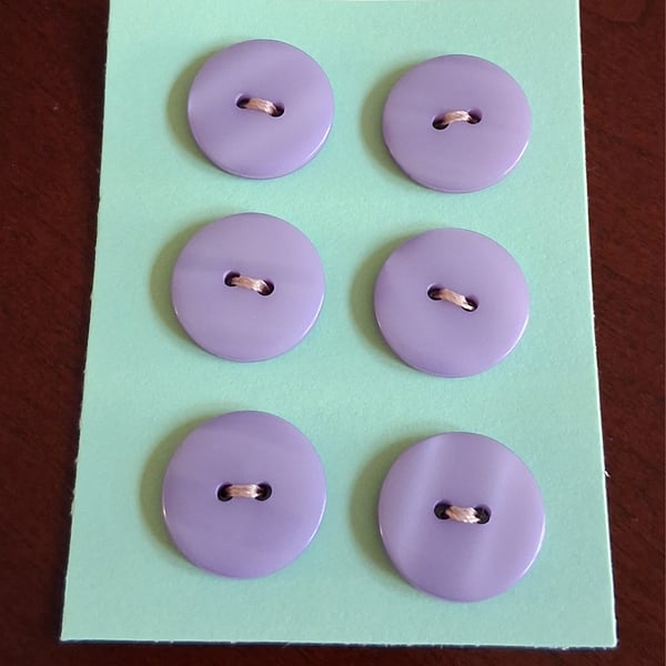 19MM LILAC BUTTONS WITH TWO HOLES FOR SEWING.