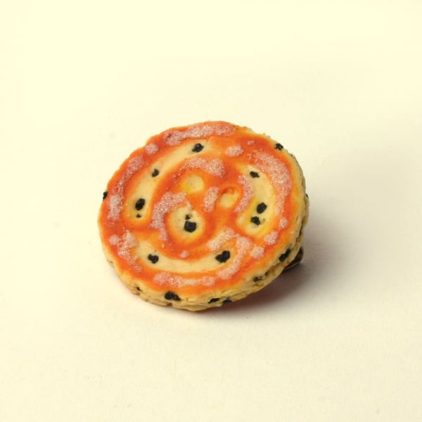 Large Welshcake brooch