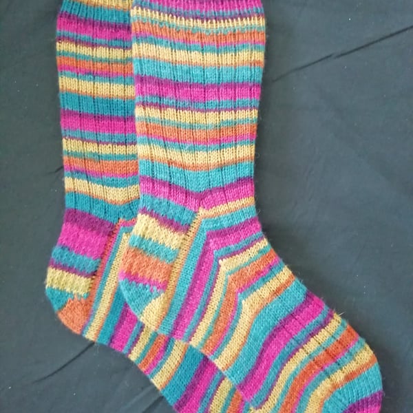 Socks, Hand Knitted, MEDIUM, size 5-6 