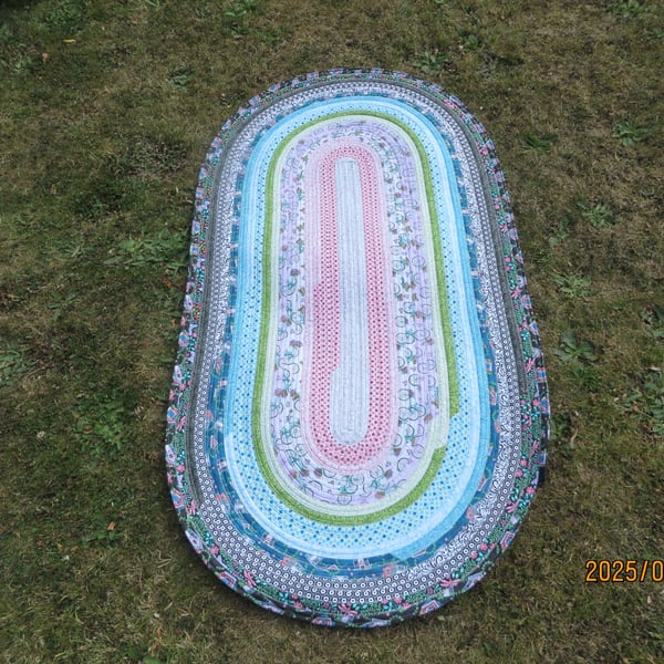 Handmade Jelly Roll Rug – Cosy, Colourful, One-of-a-Kind 