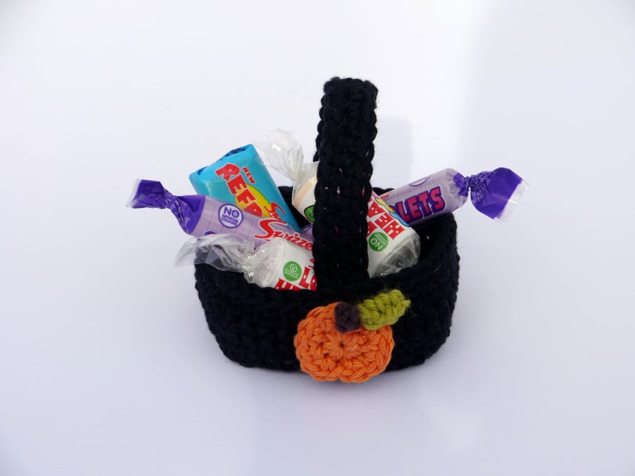 Mini Halloween Basket, Pumpkin Decoration