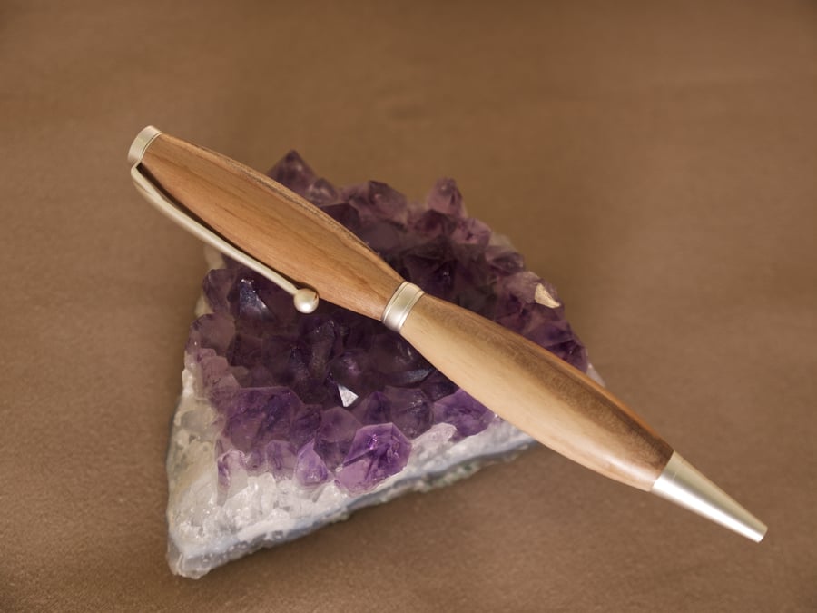 Yew wood rollerball twist pen made on Orkney, R6,4