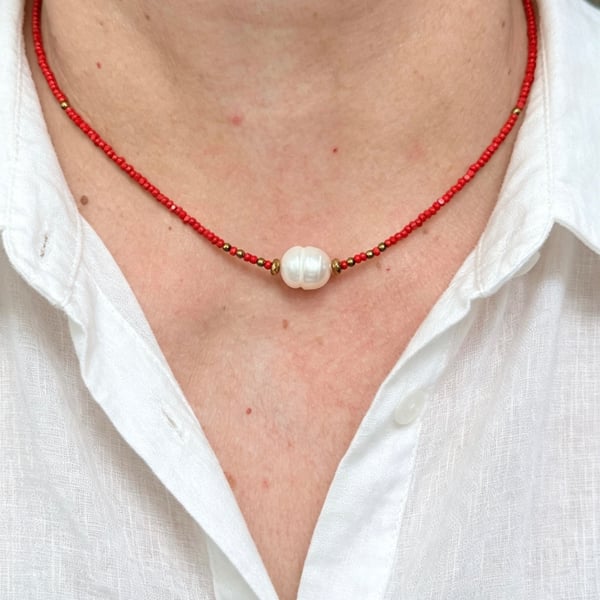 Ruby Glow — Preciosa Seed Bead & Freshwater Pearl Necklace