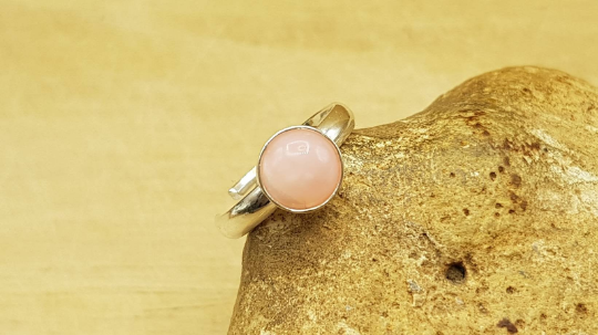 Minimalist opal ring