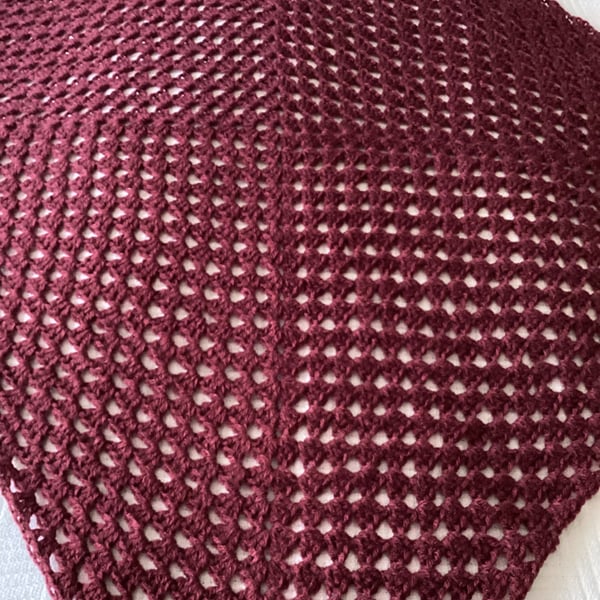 CROCHET BLANKET HANDMADE IN A MAROON COLOUR APPROX 30x30" or 77x77cm