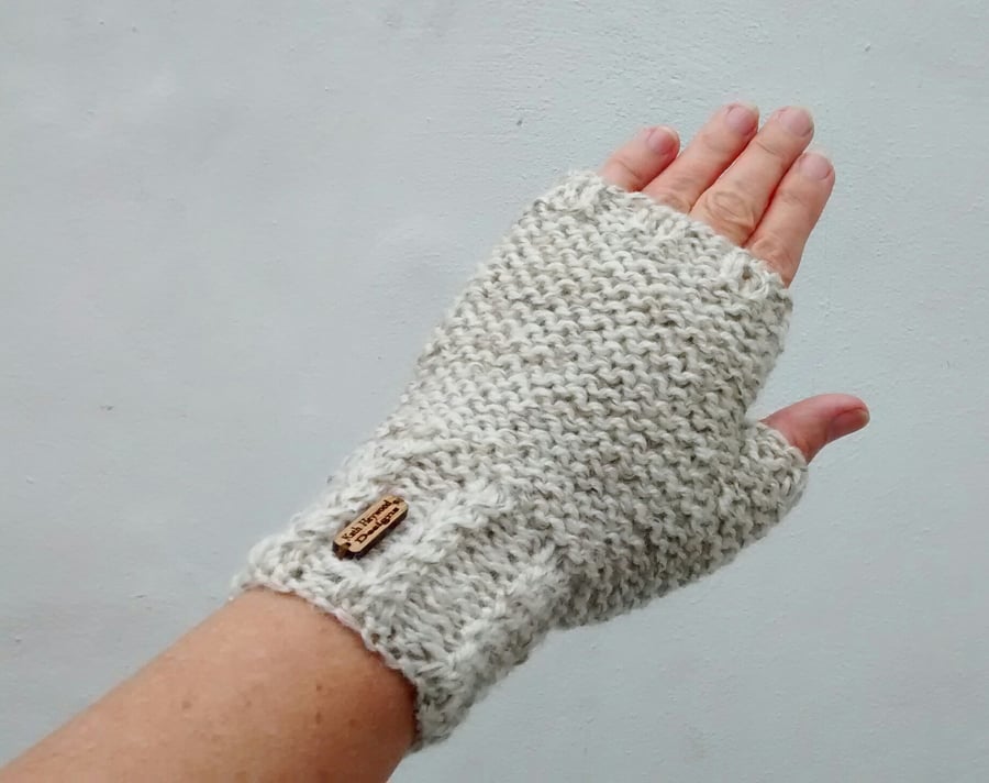Hand Knit Cream Fingerless Gloves 