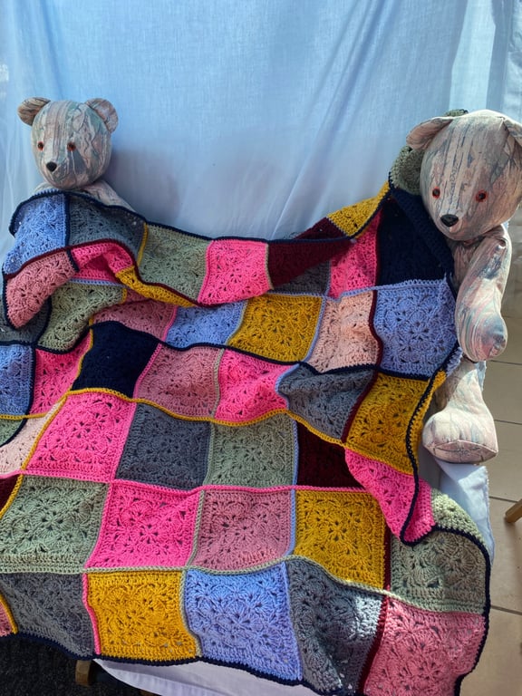 Granny Square Blanket. Gift for Man or Woman. Country look for a Pretty Cottage