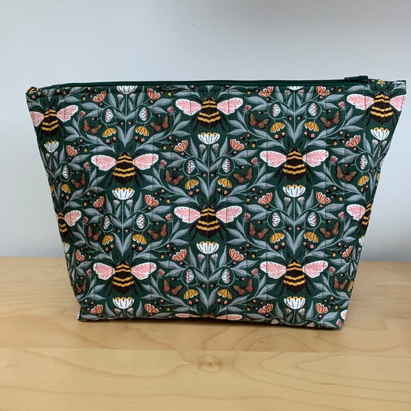 Bee Print Quilted Fabric Wash Bag