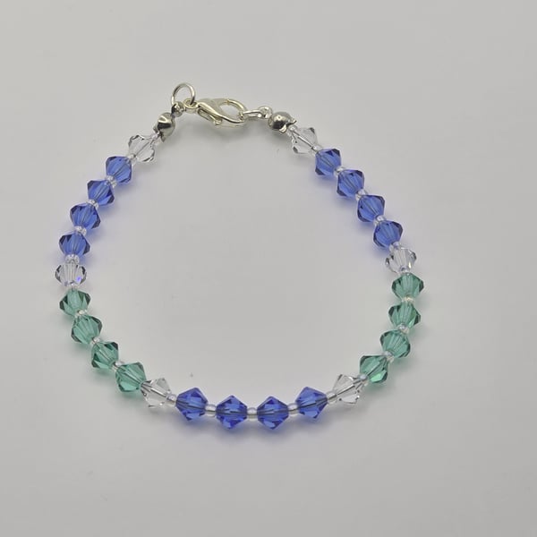 Light and dark blue preciosa crystal bracelet