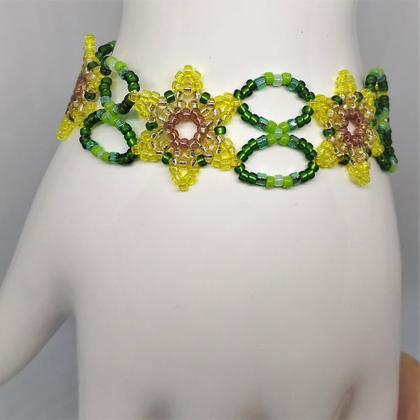 Hand Beaded Sunflower or Spring Blossom Flower Bracelet 7.5 inch 