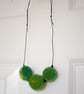 Felted bead necklace in green wool - Image 2
