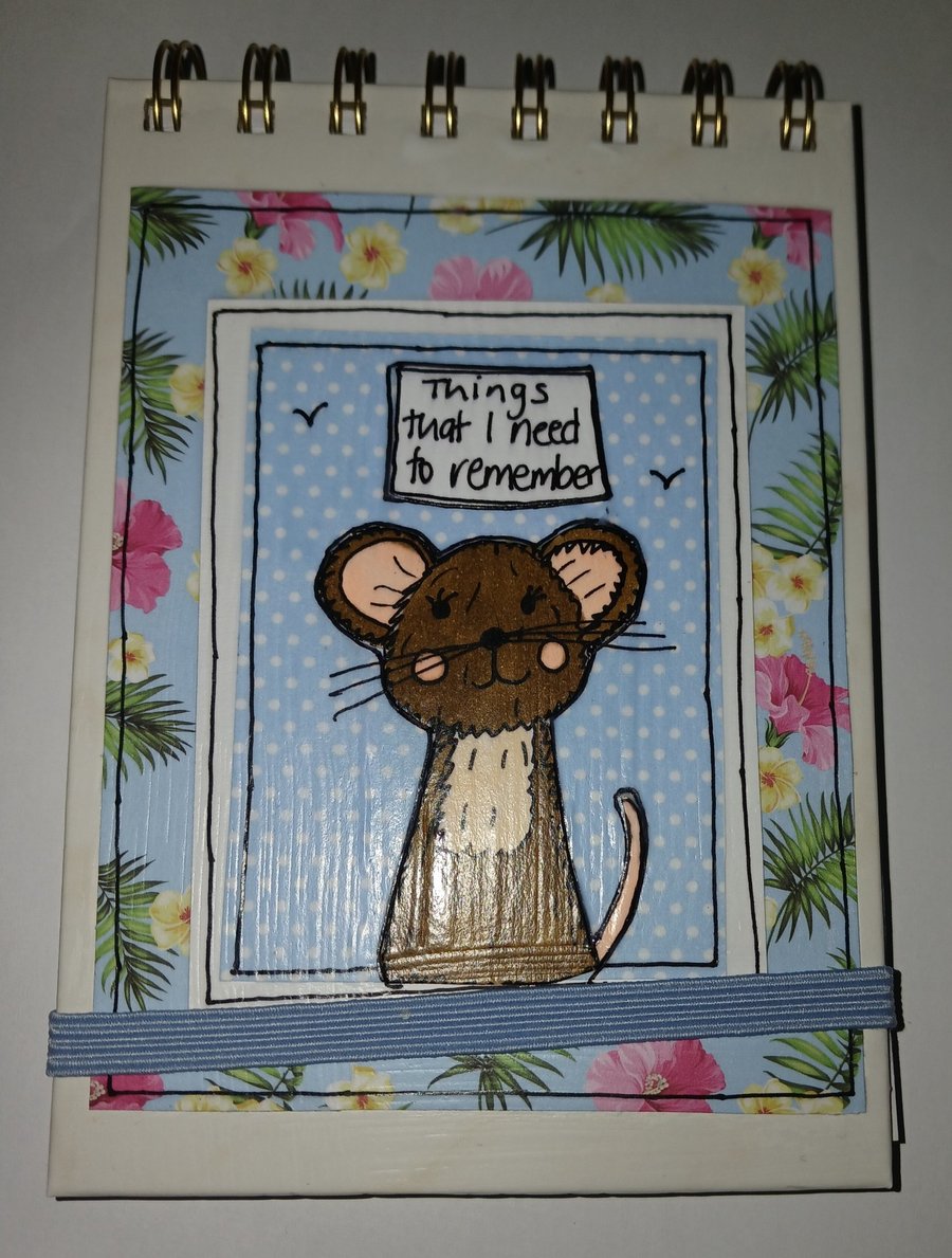Quirky art A6 lined flip over notepad with original picture of a cute mouse