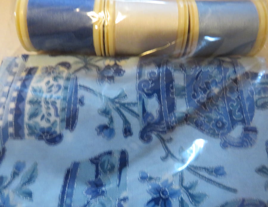 Fabric Fat quarter cotton and 3 threads Ref FY410