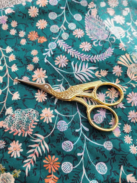 Stork Gold Embroidery Scissors