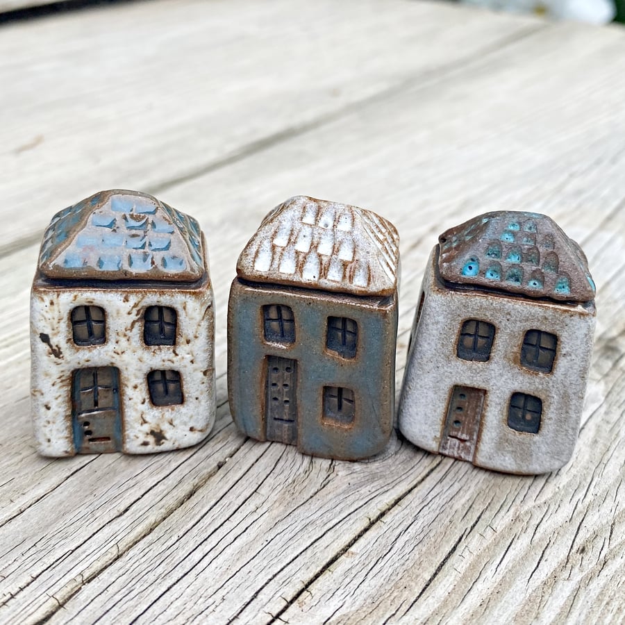 Mini Ceramic Stoneware Houses (ST6)