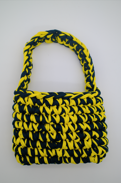Crocheted shoulder bag 