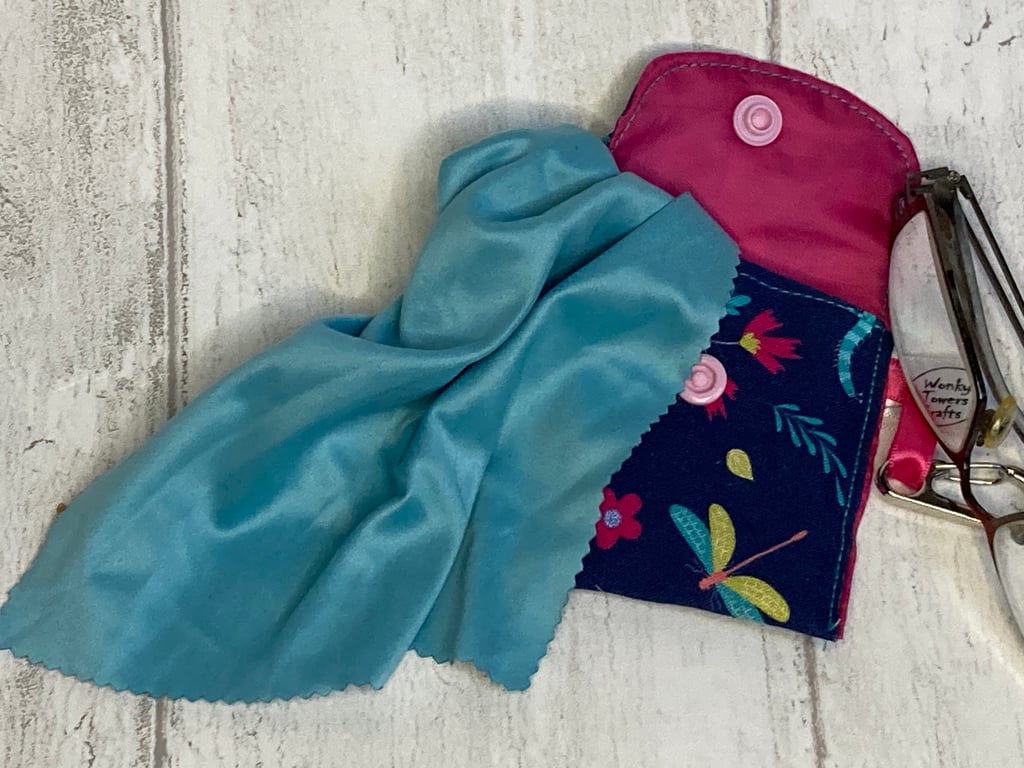 Spectacles cleaning cloth and pouch for sparkling glasses. Butterflies and moths