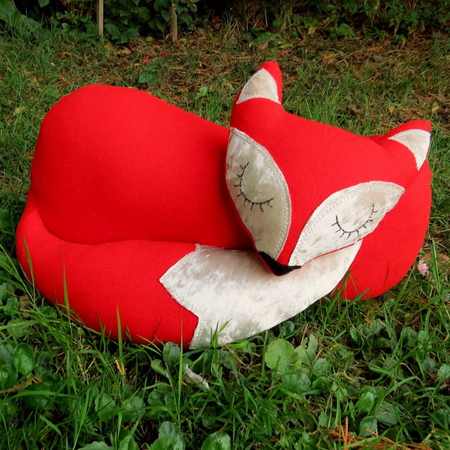 Red Fox.  Sale!  A fox cushion made from red wool.  Fox Pillow.  40cm in length.